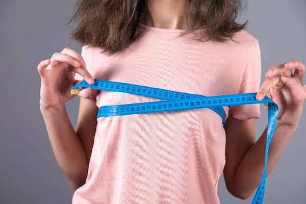 الدليل الشامل حول عملية التثدي: رحلتك نحو القوام المتناسق في عيادة الرحيمي